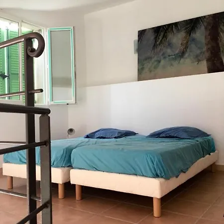 Casa de Férias Maison De 3 Chambres Avec Vue Sur La Terrasse Amenagee Et Wifi A Belgodère