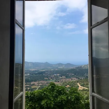 Maison De 3 Chambres Avec Vue Sur La Terrasse Amenagee Et Wifi A Belgodère